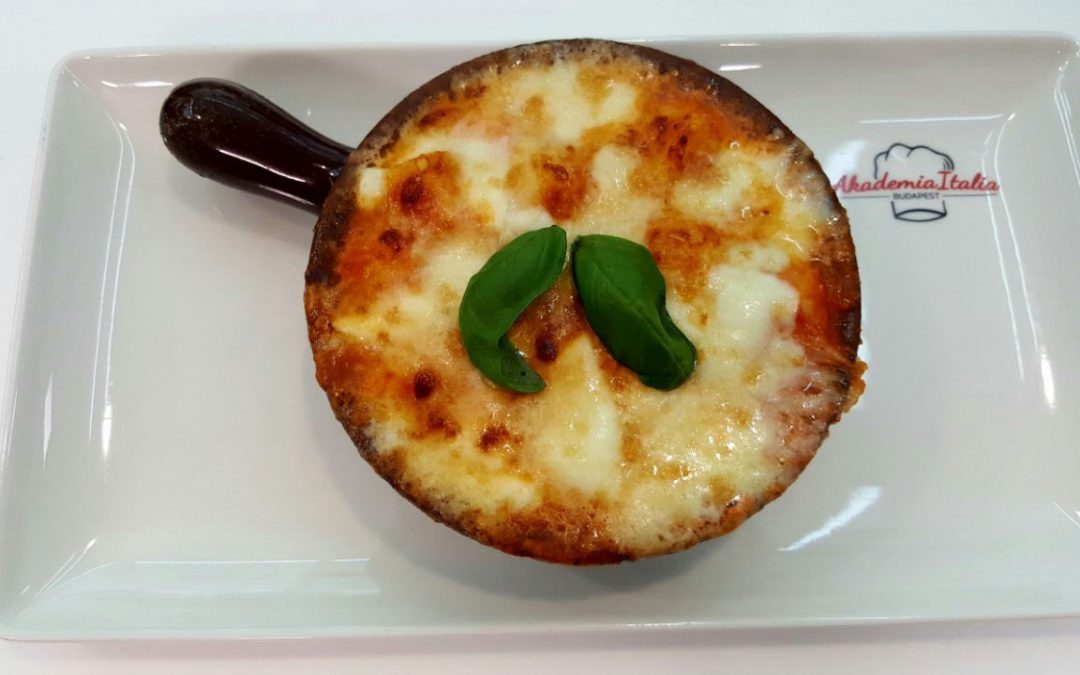 Sorrentina gnocchi with tomato sauce